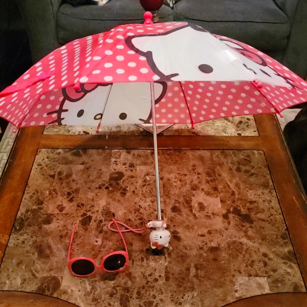 Hello Kitty Umbrella and Sunnies 🕶
